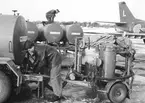 F6 Karlsborg 1958. Pumpaggregat för tankning av flygplan.