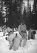 Fallskärmsjägarskolan Karlsborg slutet av 1950-tal. Vinterövning.