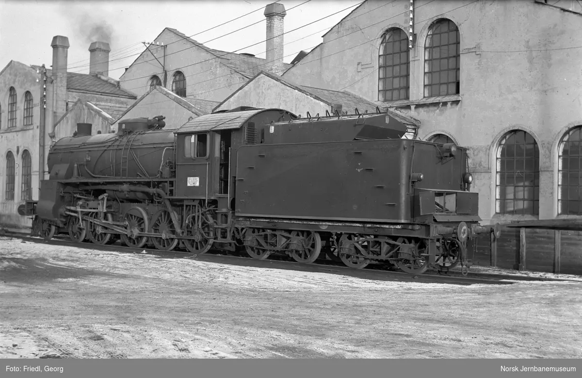 Damplokomotiv type 31b nr. 400, utrangert på Bergen stasjon