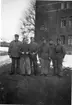 Militär gruppbild, 6 man. A 6, 1 fr.v. Modig. 2 fr.h. Vigren.