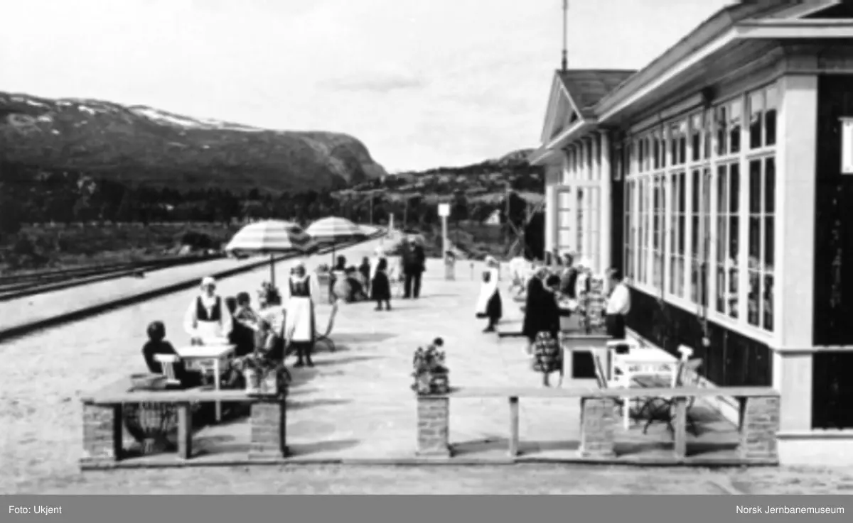 Uteservering på jernbanerestauranten på Bjorli
