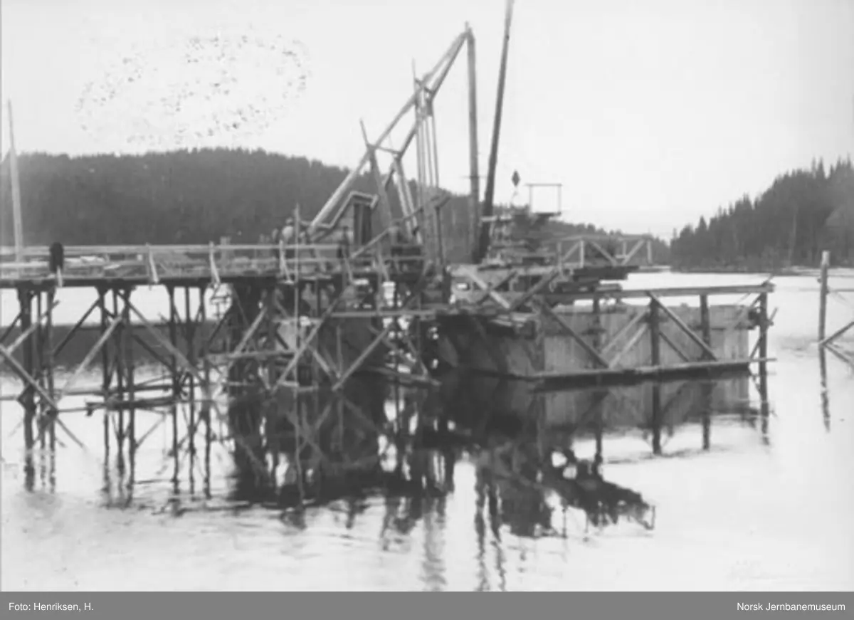 Bru over Snåsavatnet : fundamenteringsarbeider