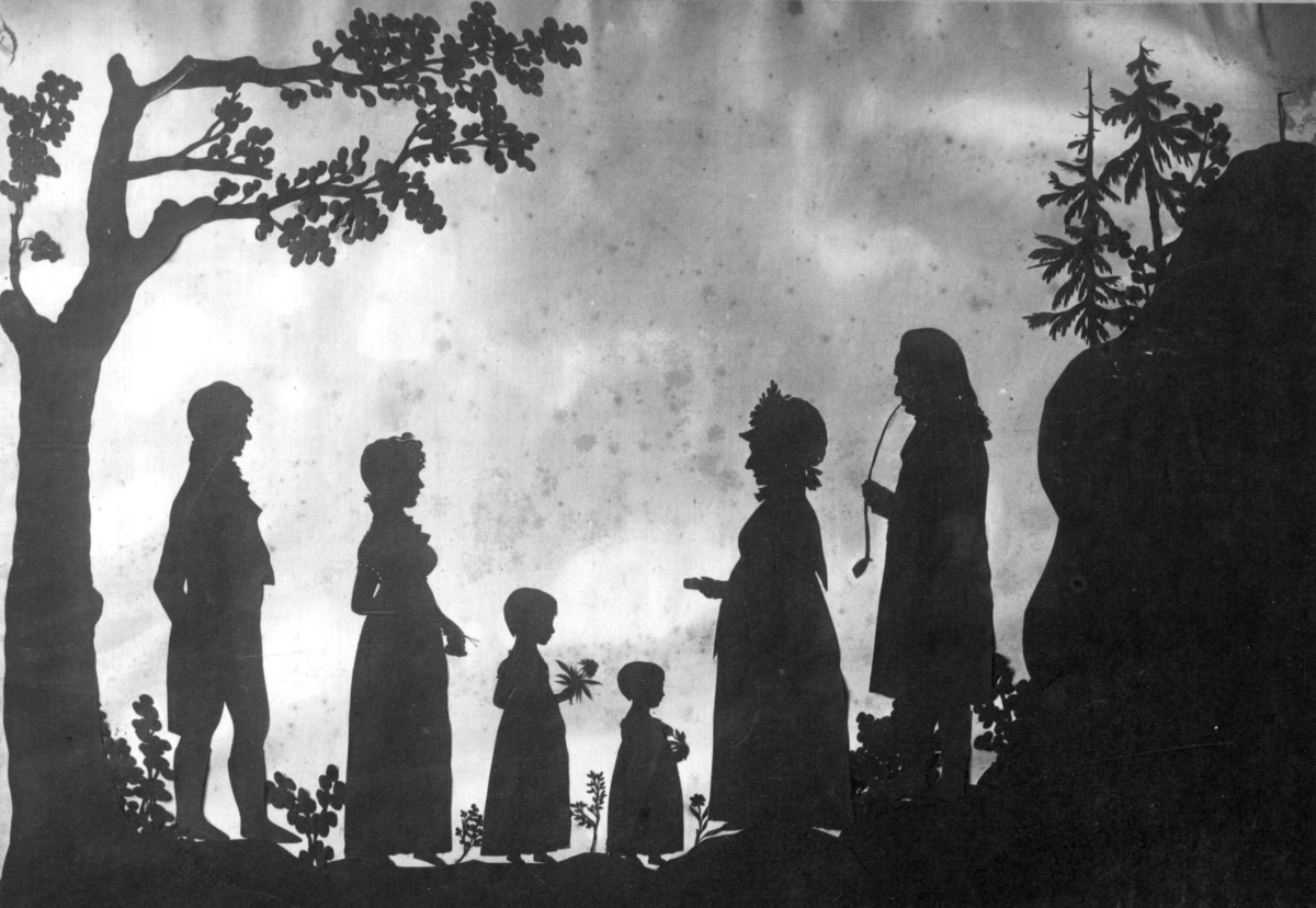 Portretter, silhuett av Wattnefamilien, klippet av F.L. Schmitz, 1814, på Malmøy, Mandal, Vest-Agder.