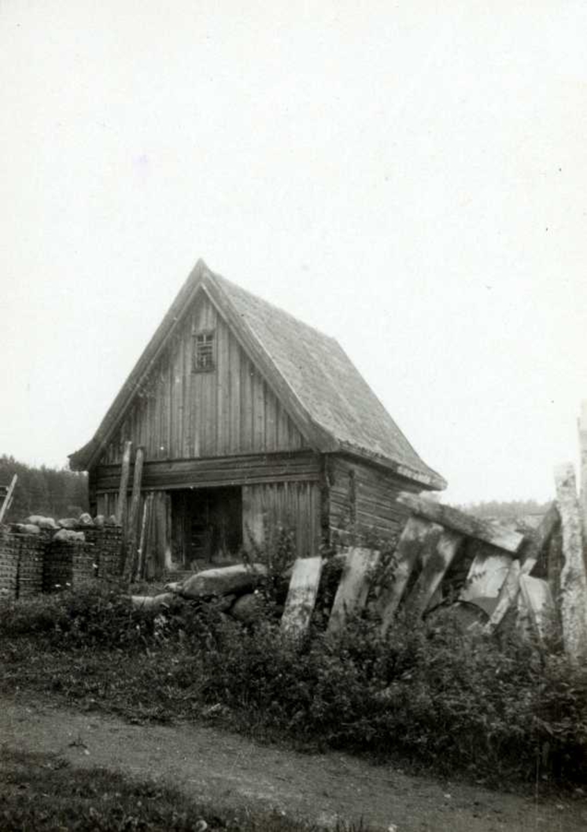 Maurud, Nes, Ringsaker, Hedmark. Hus.