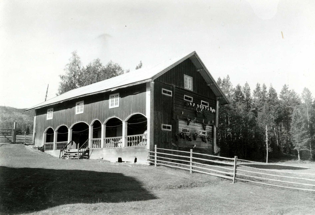 Søndre Atnosen, Stor-Elvdal, Sør-Østerdal, Hedmark. Stabbur.