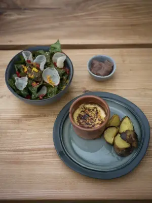 Lekre retter fra Gartneriet spiseri. 