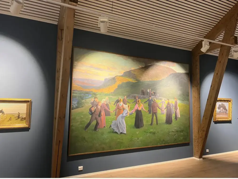 Galleri Skredsvig Ungdomsfest på blå vegg 2023