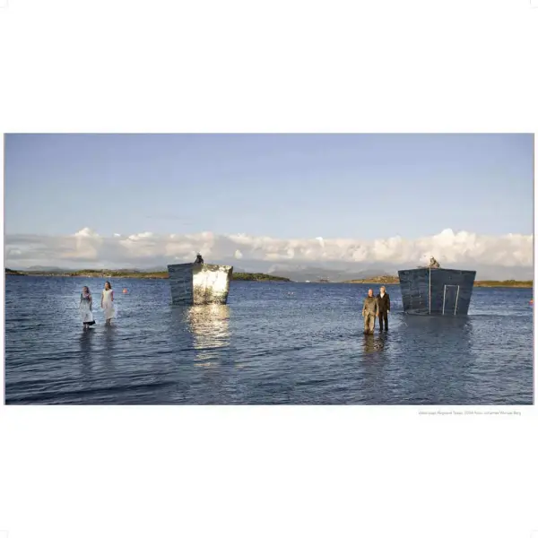 Plansje med bilete frå framsyninga Desse auga