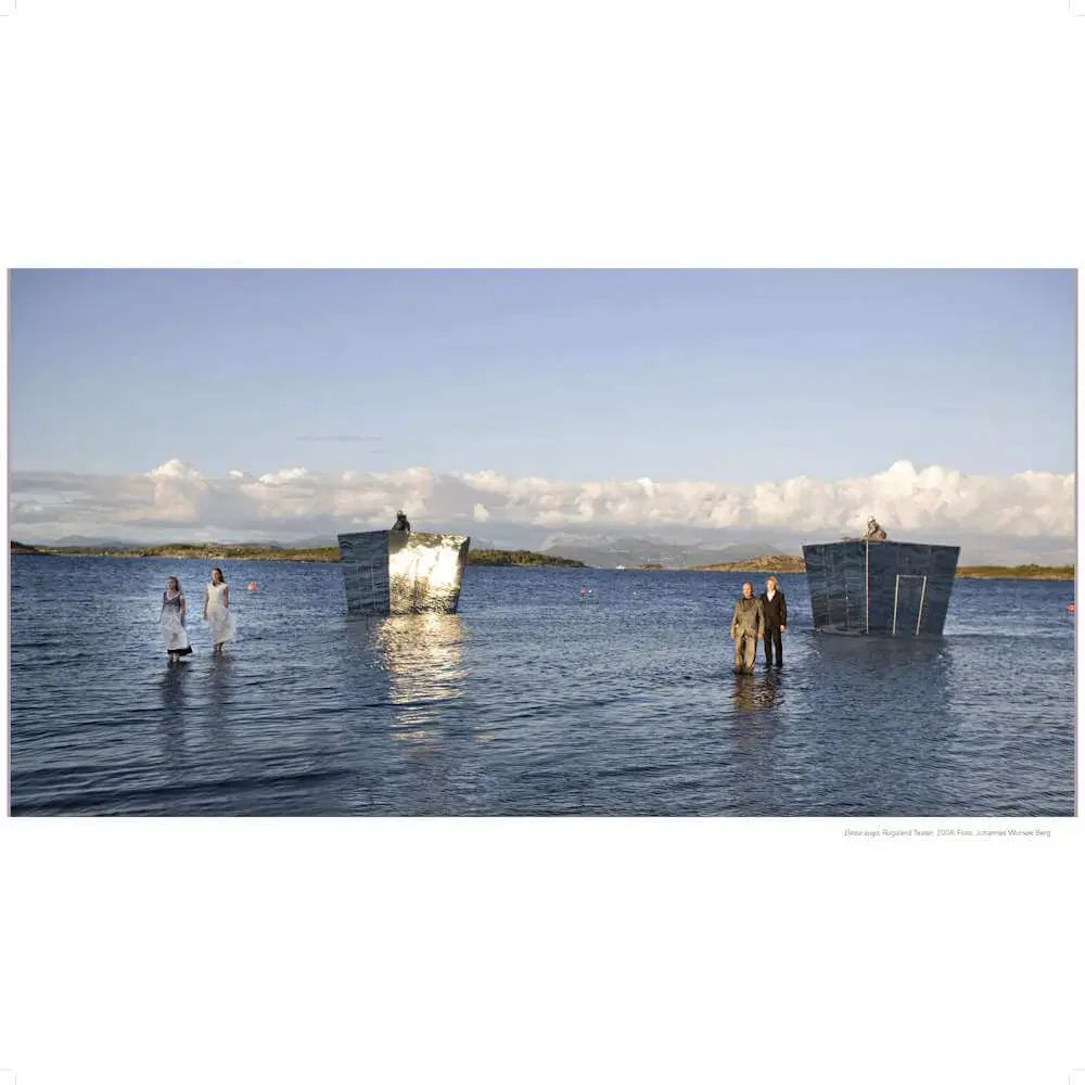 Plansje med bilete frå framsyninga Desse auga