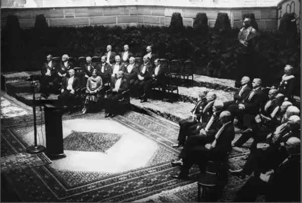 Sigrid Undset under Nobelprisoverrekkelsen i Stockholm 1928.