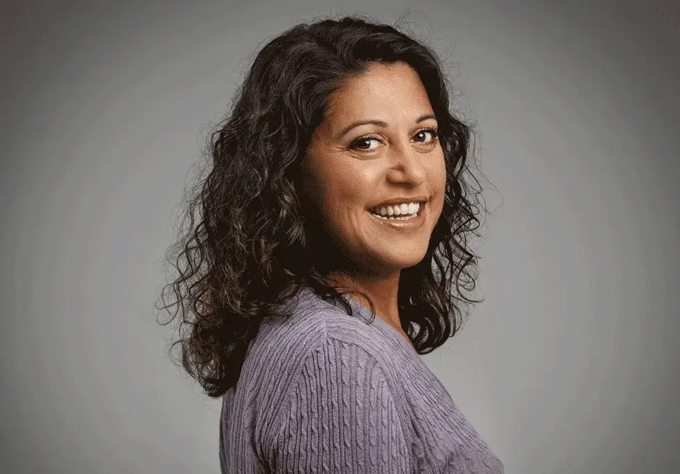 Kanalvert og programleiar Yasmin Syed