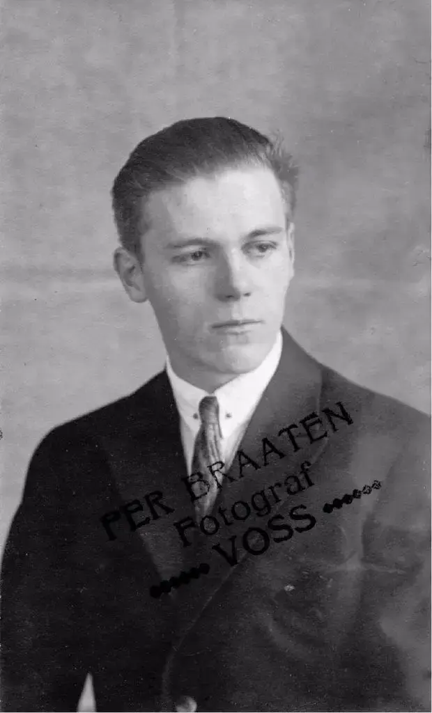 Portrettfoto av ein ung Olav H. Hauge