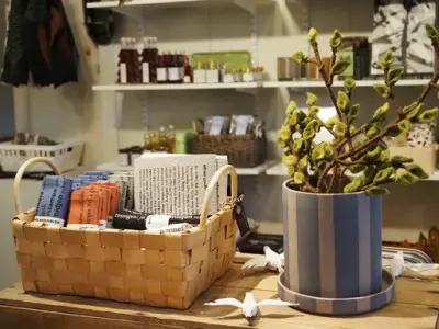 Museibutiken hantverksprodukter