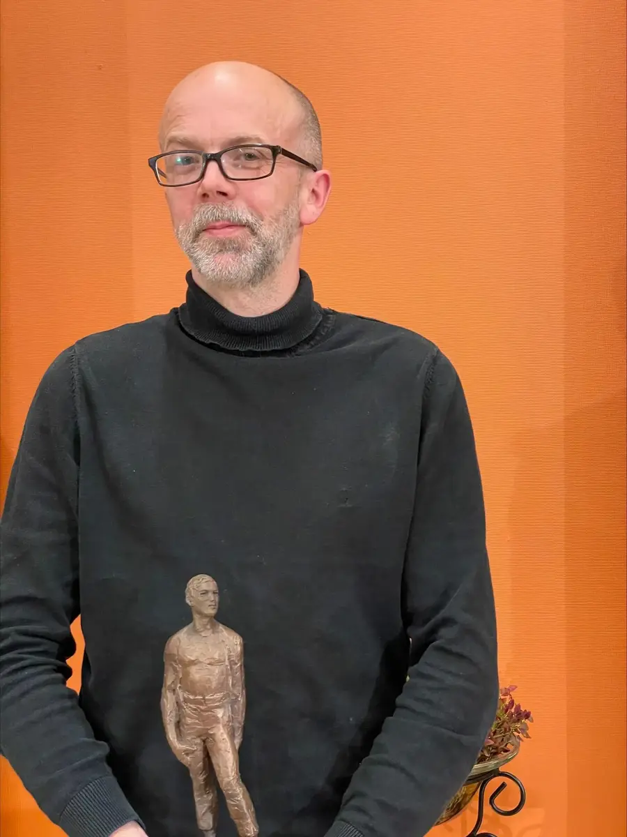 Runar Gudnason med statuetten Storegutprisen