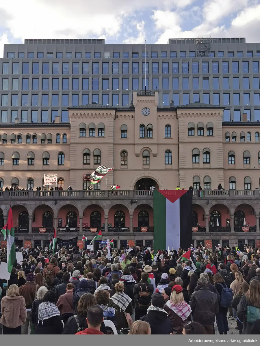 Demonstrasjon til støtte for Palestina og Gaza, Youngstorget 20. mars 2025. Demonstrasjonstoget gikk fra Stortinget til Youngstorget.