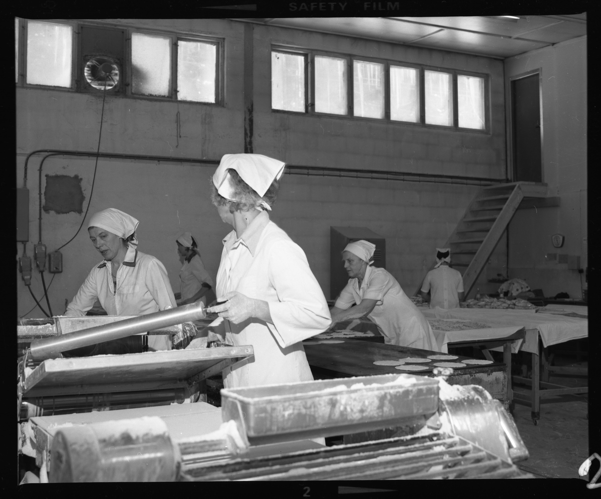 Ryfoss Betong sin stasjon på Leira samt Hovi Industrier.
