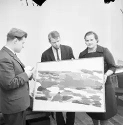 Nutida konst, Att hyra: Picasso, Nemes, artotek öppnas i rit