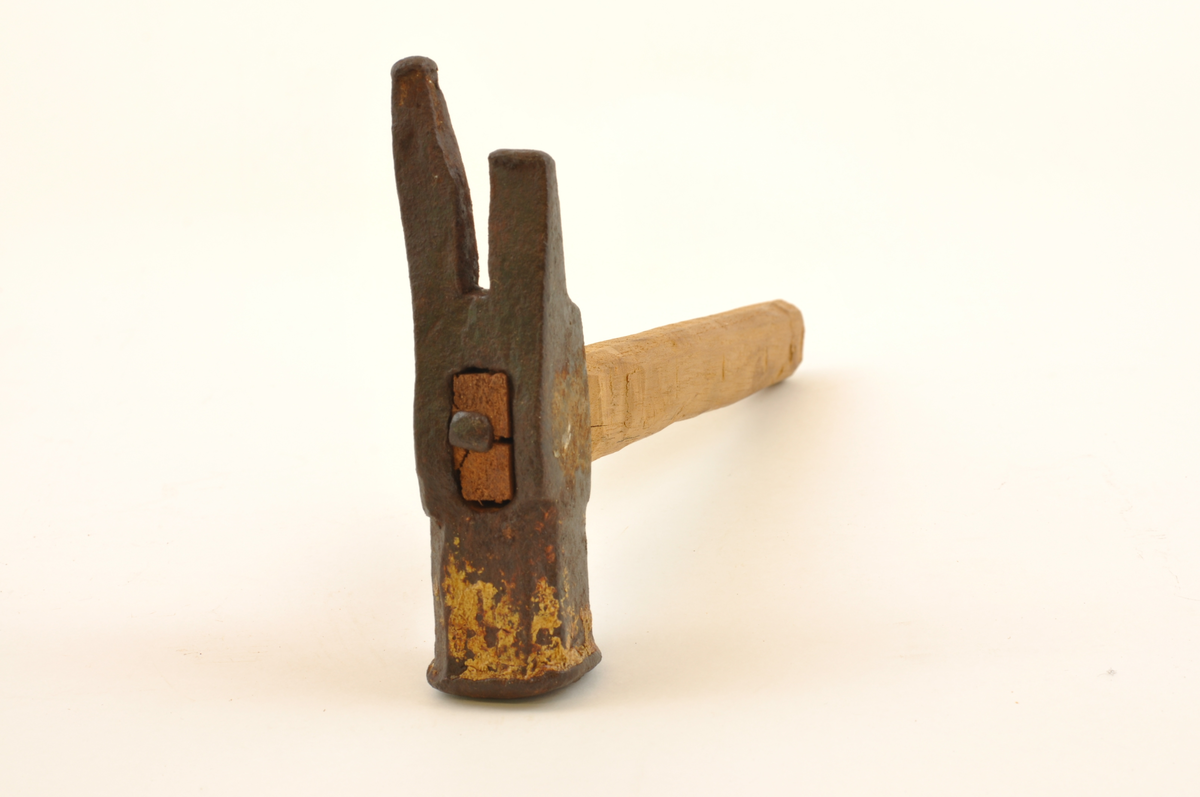 Hjemmelaget hammer.