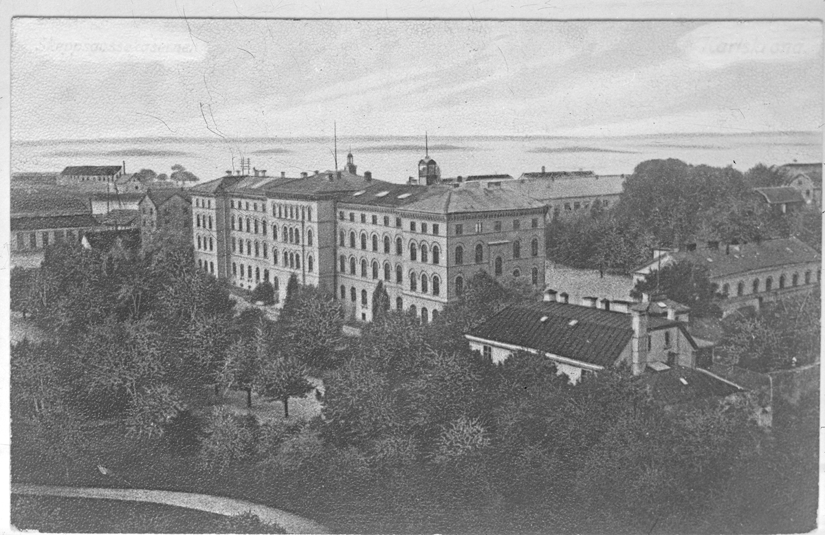 Bilden visar Skeppsgossekasernen i Karlskrona när den användes som lokal för Marinmuseum.