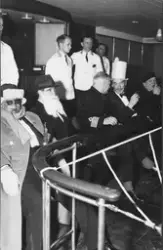 Selskapslek om bord på MS METEOR.