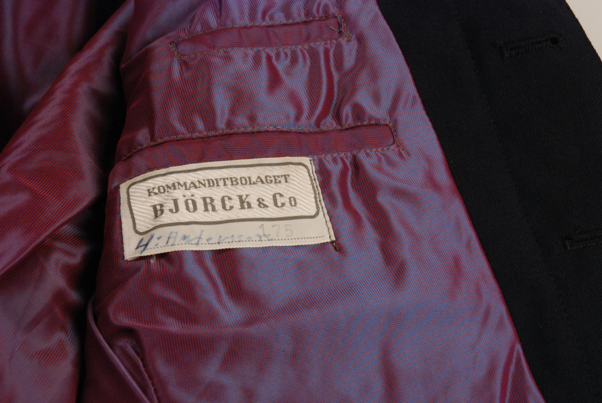 Uniformsjacka från Alingsås brandförsvar. Brukaren var brandförman.