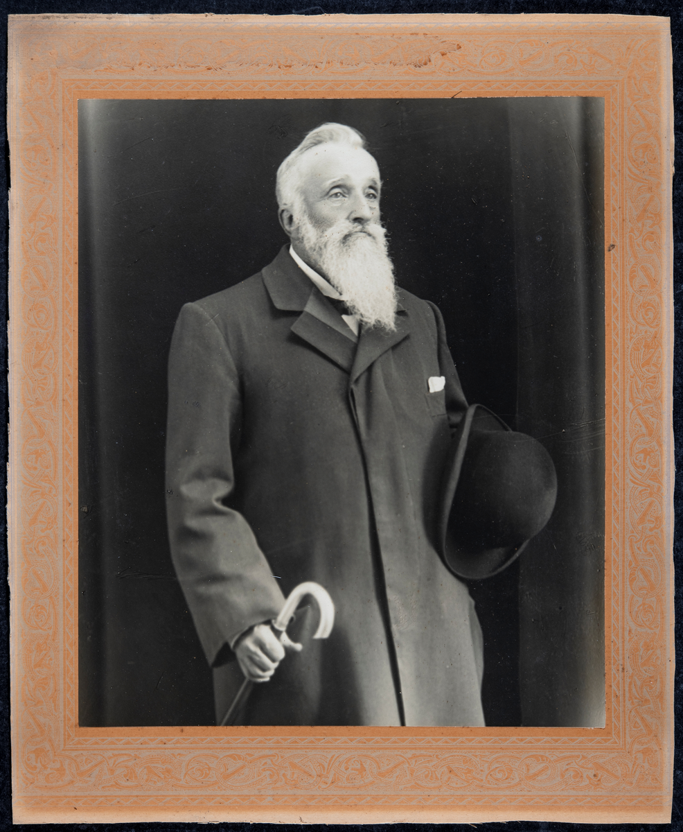 Portrett Øgestenius Kjos, bodde opprinnelig i Oslo, bosatte seg på Nysted i Hamar på sine siste leveår,