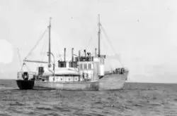 Legeskyssbåten Dr. Holmboe, i Måsøy.