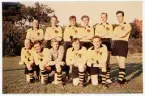 Växjöpolisens fotbollslag 1956: (övre raden) Erik Tegheim, Börje Skoog, Göte Bengtsson (brandkåren), Arthur Ygdevik, Åke Wickelgren (kronofogde), Rutger Petersson.
Undre raden; Harald Steen, Myrenberg (Ljungby), Sven-Olof Fredriksson, Börje Engerby och Sven Citron.