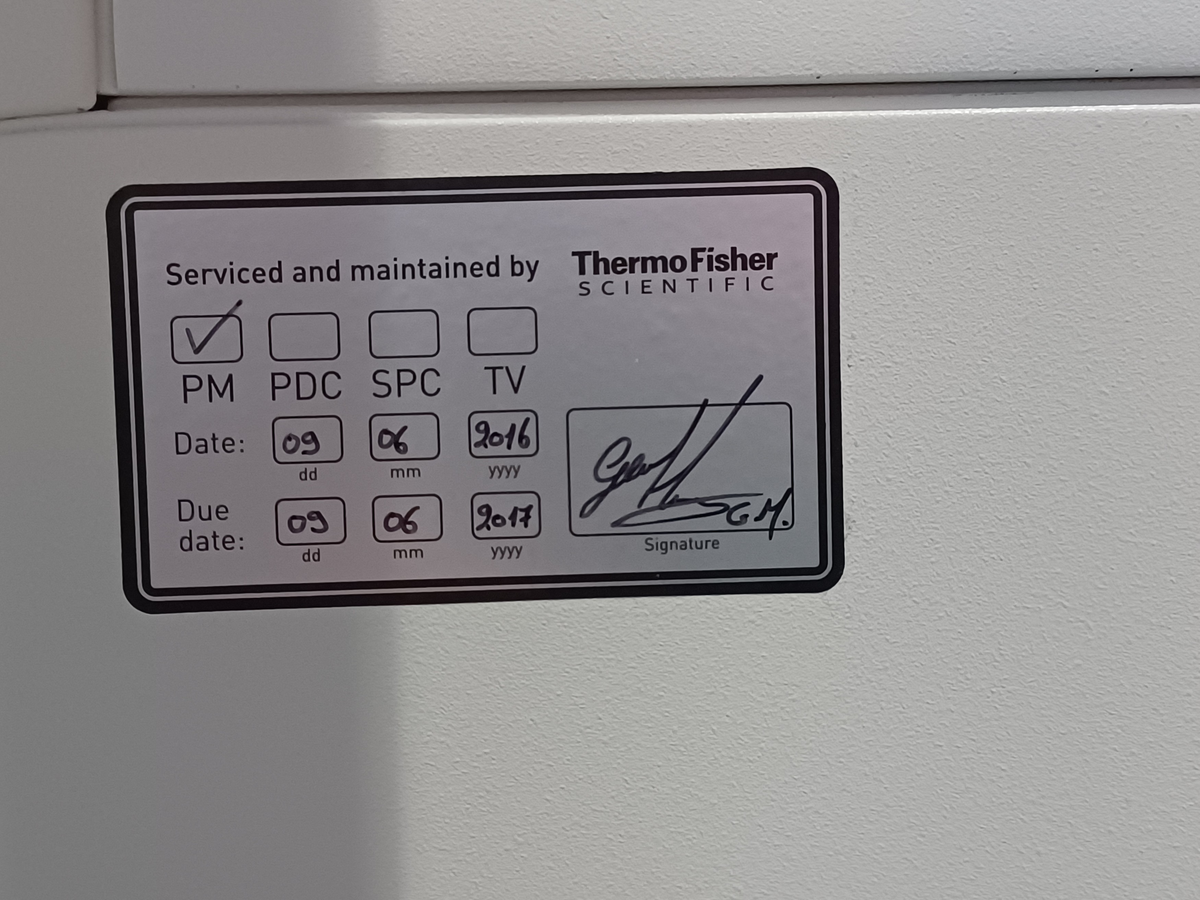 DNA-sekvenserare Ion Proton Sequencer ref. nr. INS1005663 ser. nr. 2456267-0352. För 100-240 V AC 50/60 Hz drift max 14A. Gas input 30 PSI max 200kPa. Med anslutna slangar och luftflödesmätare från Key Instruments´, Croydon Philadelphia.