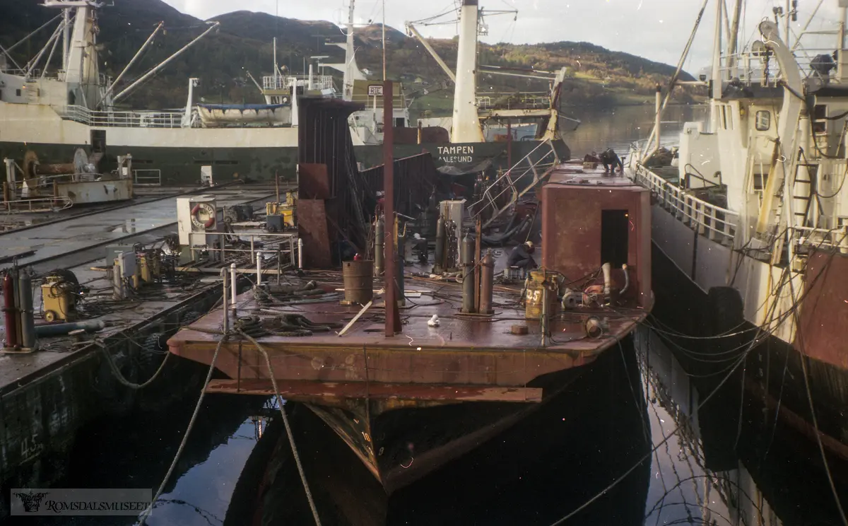 Bilfergen MF «Eira»..Byggeår 1955..Tidsrom 1955 - 2001..223 brt..Ombygd i 1982.