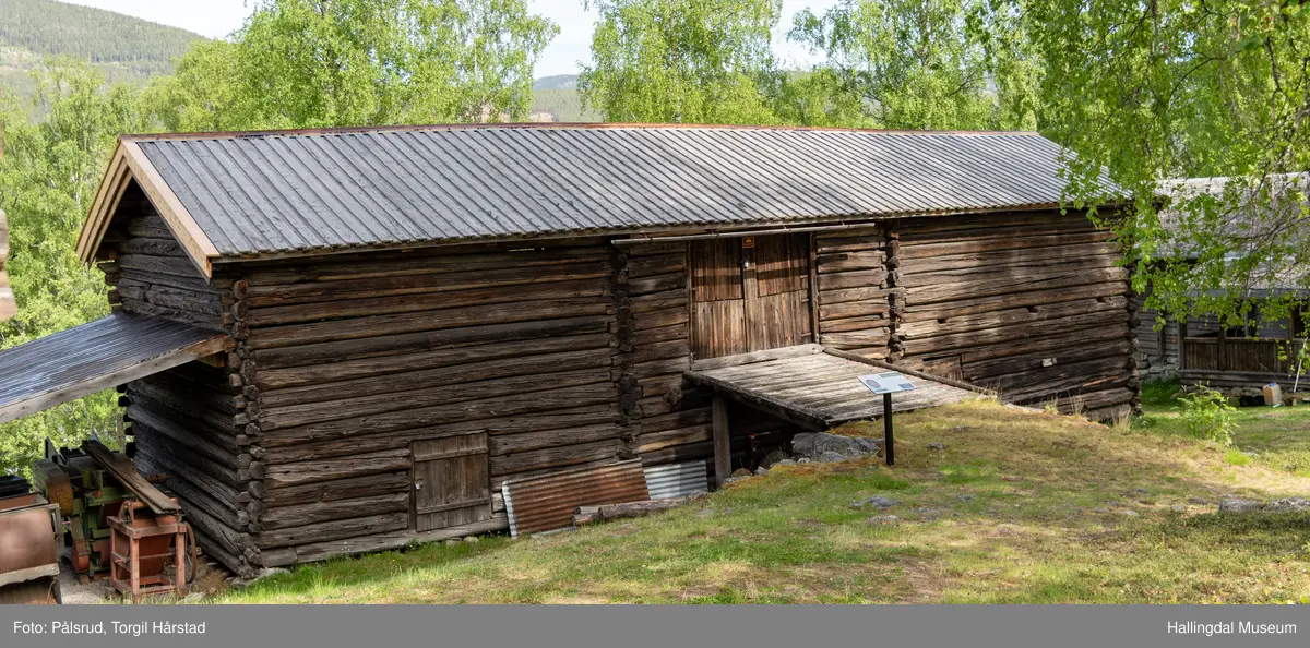 Låve fra Velteøyne i Flå