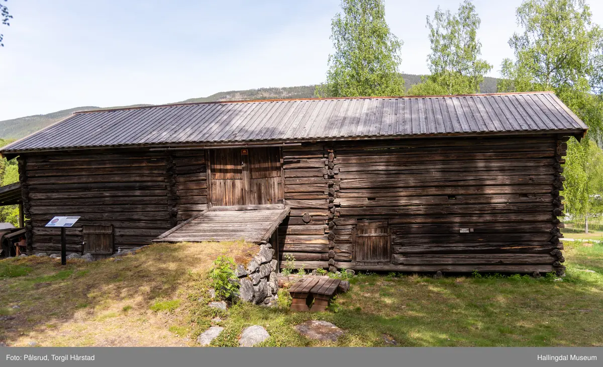 Låve fra Velteøyne i Flå