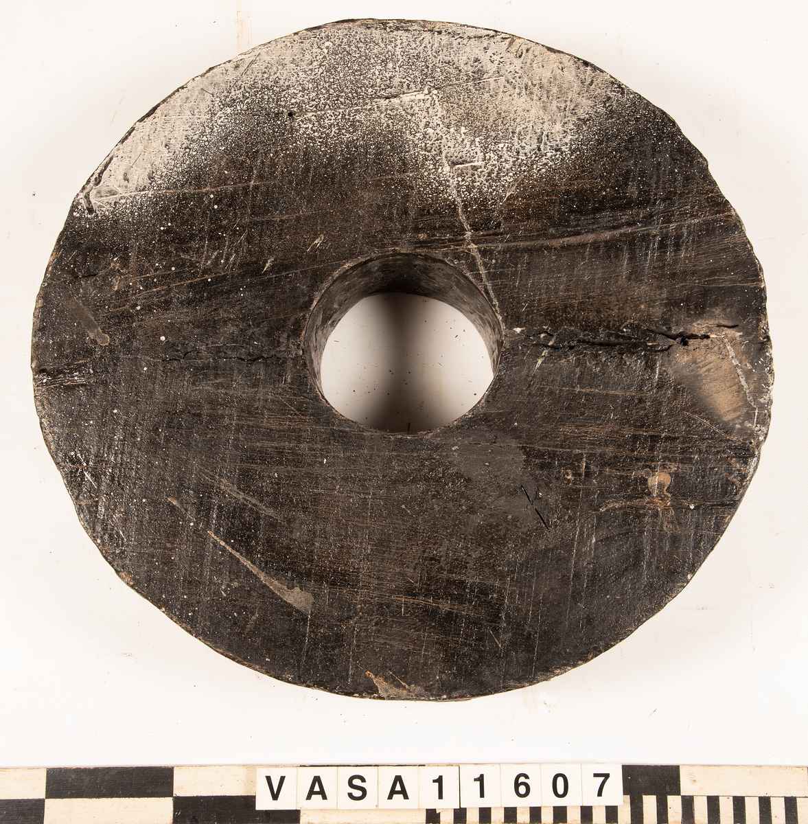 Lavetthjul.

A weel from a gun carriage.