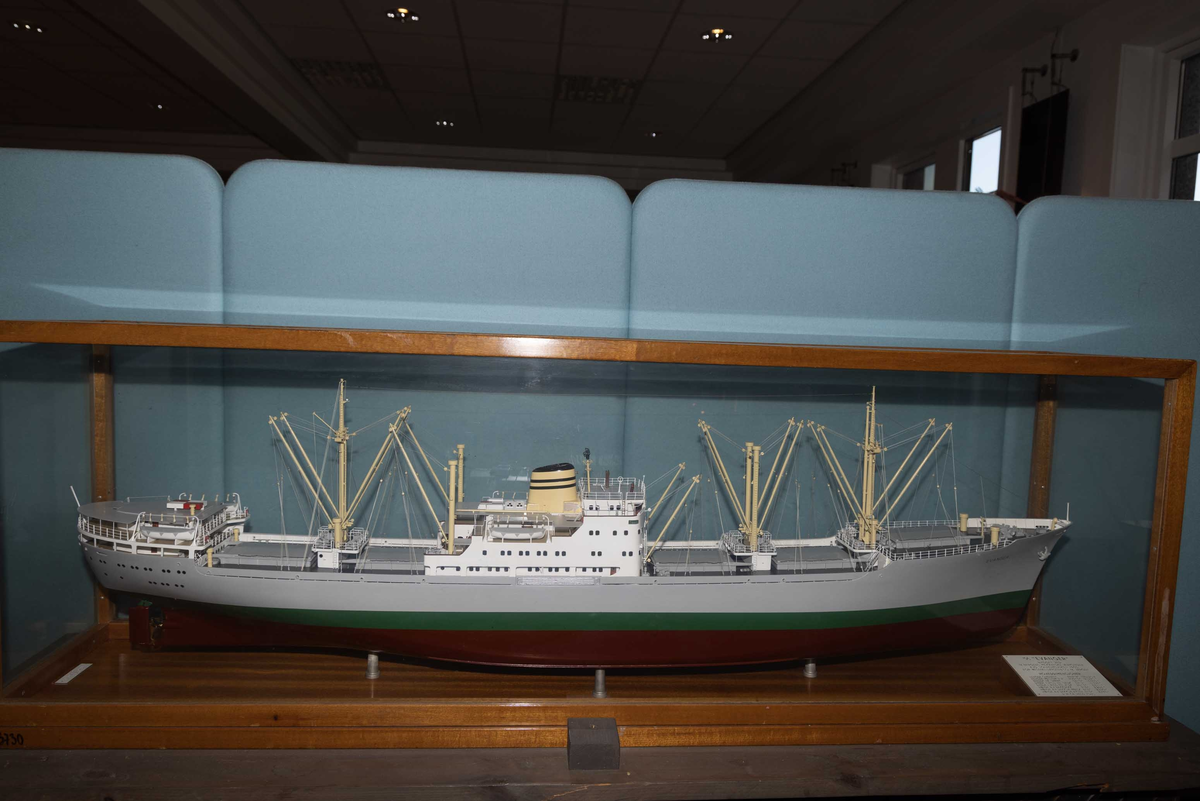 Helmodell av MS EVANGER bg. 1955 ved BMV for rederiet Westfal-Larsen.