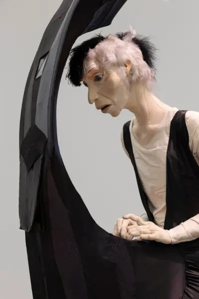 Tatt av spillet [Skulptur]