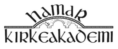 Logoen til Hamar Kirkeakademi består av navnet deres, delt av en bord med en bro