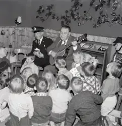 Oslo, Alf Prøysen og politimann Boris Hansen, "Onkel politi"