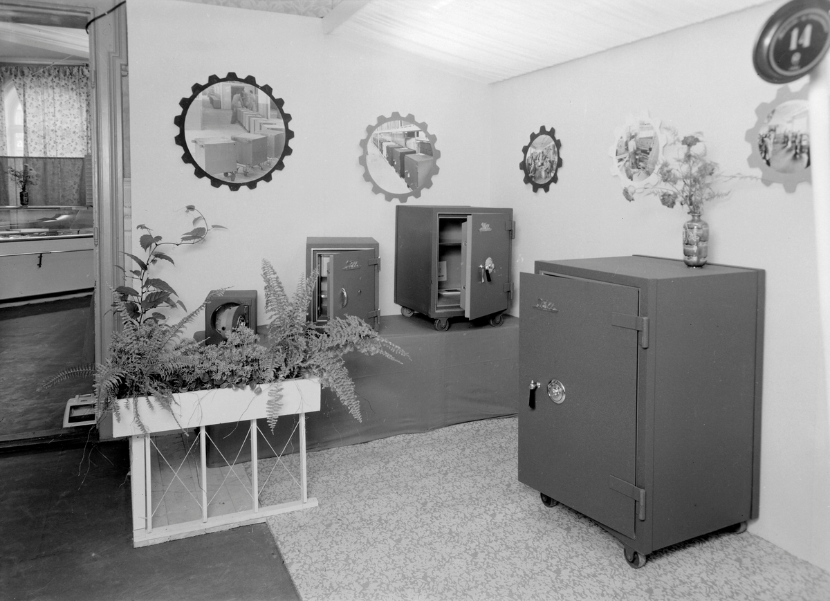 Håndver- og Industrimessen 1954, Jørgen S. Lien stand