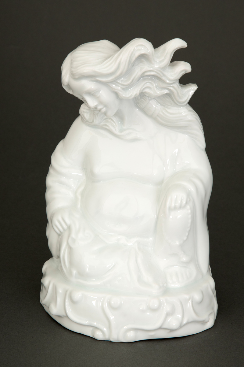 Figuren er en blanding av Buddha og Venus.