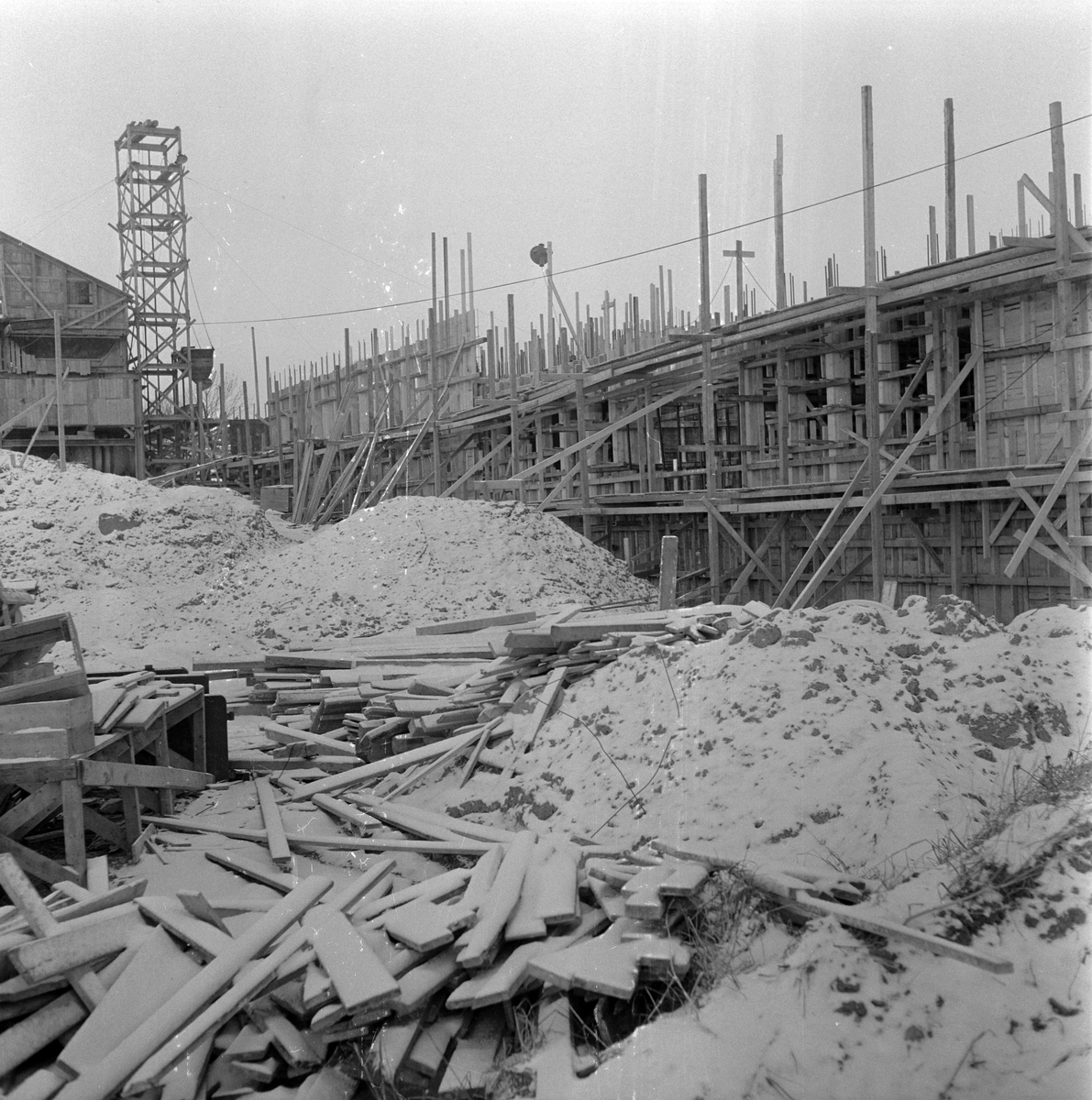 A/S Betongbygg bygger grunnmur for ny skole på Lade (Ringve skole)