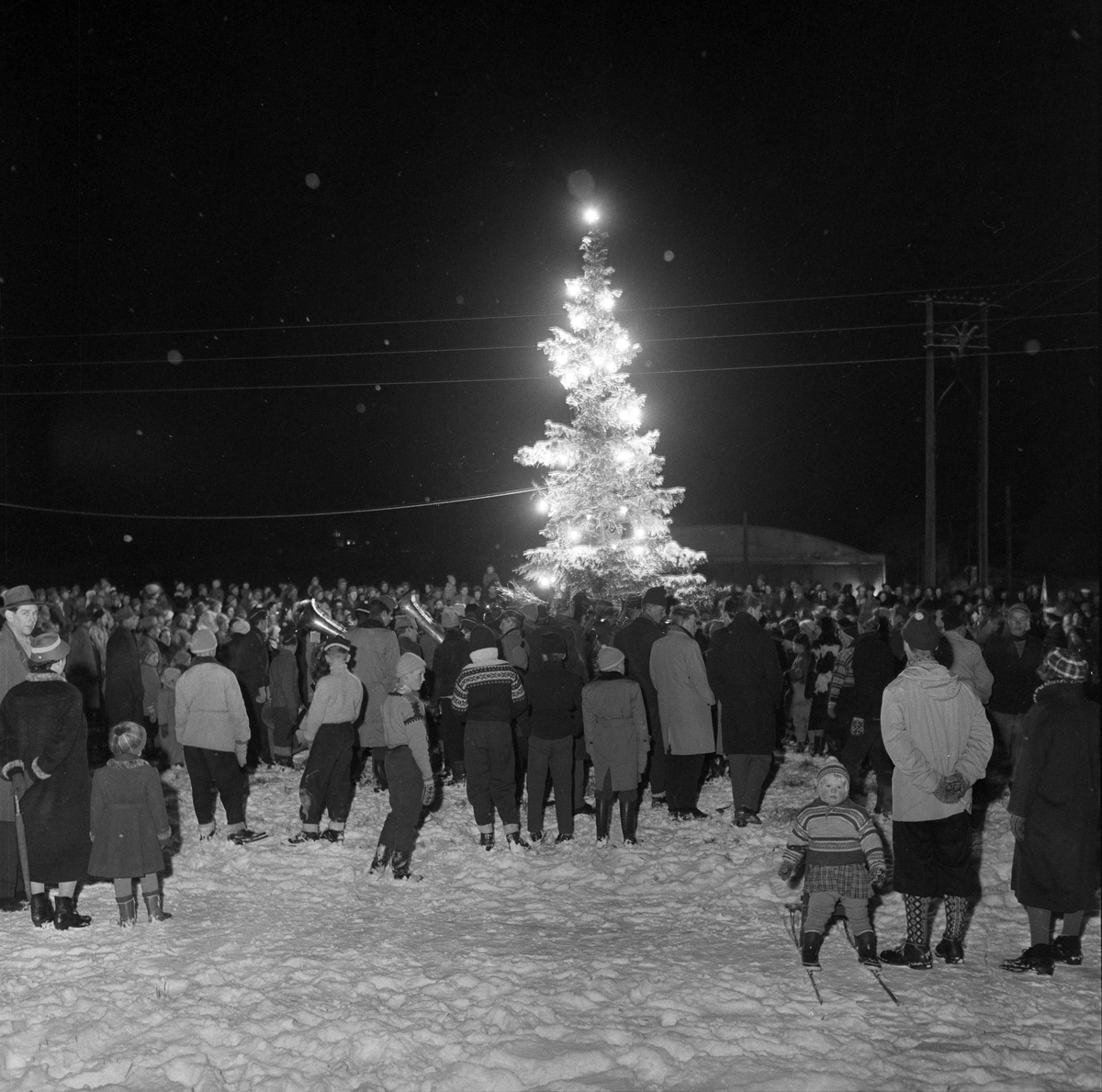 Juletretenning på Munkvoll