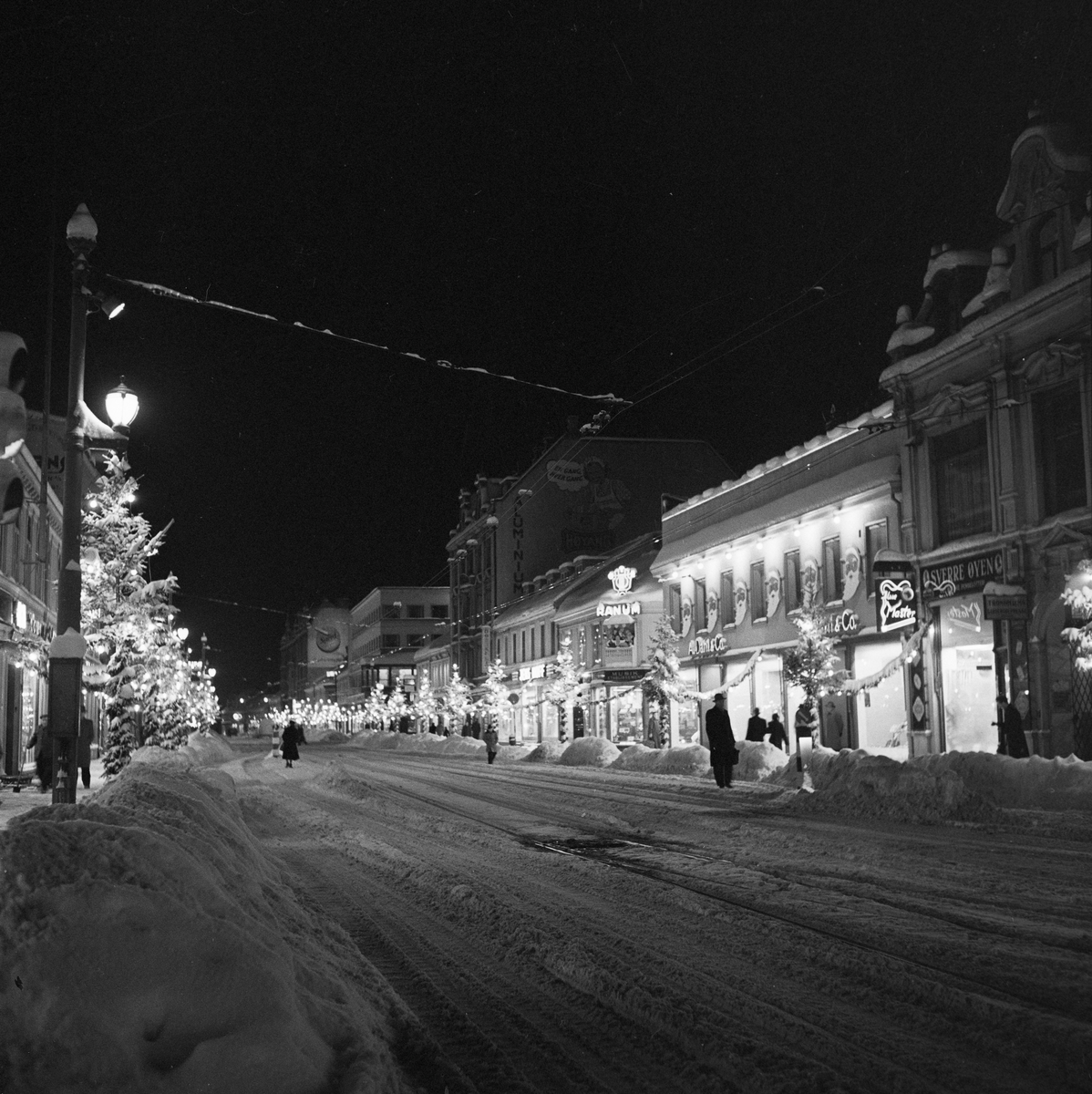 Julegatene i Trondheim sentrum 1956