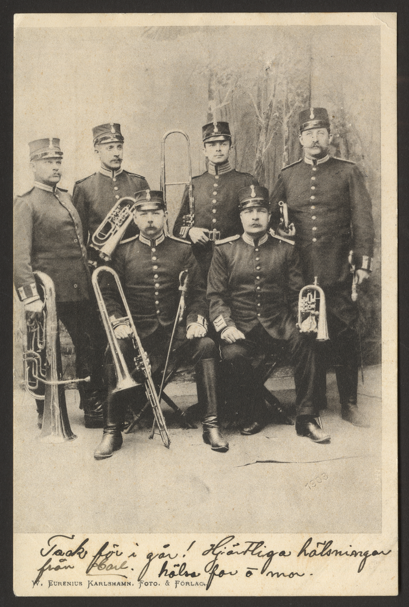 Bilden visar Blekinge bataljons mässingssextett.