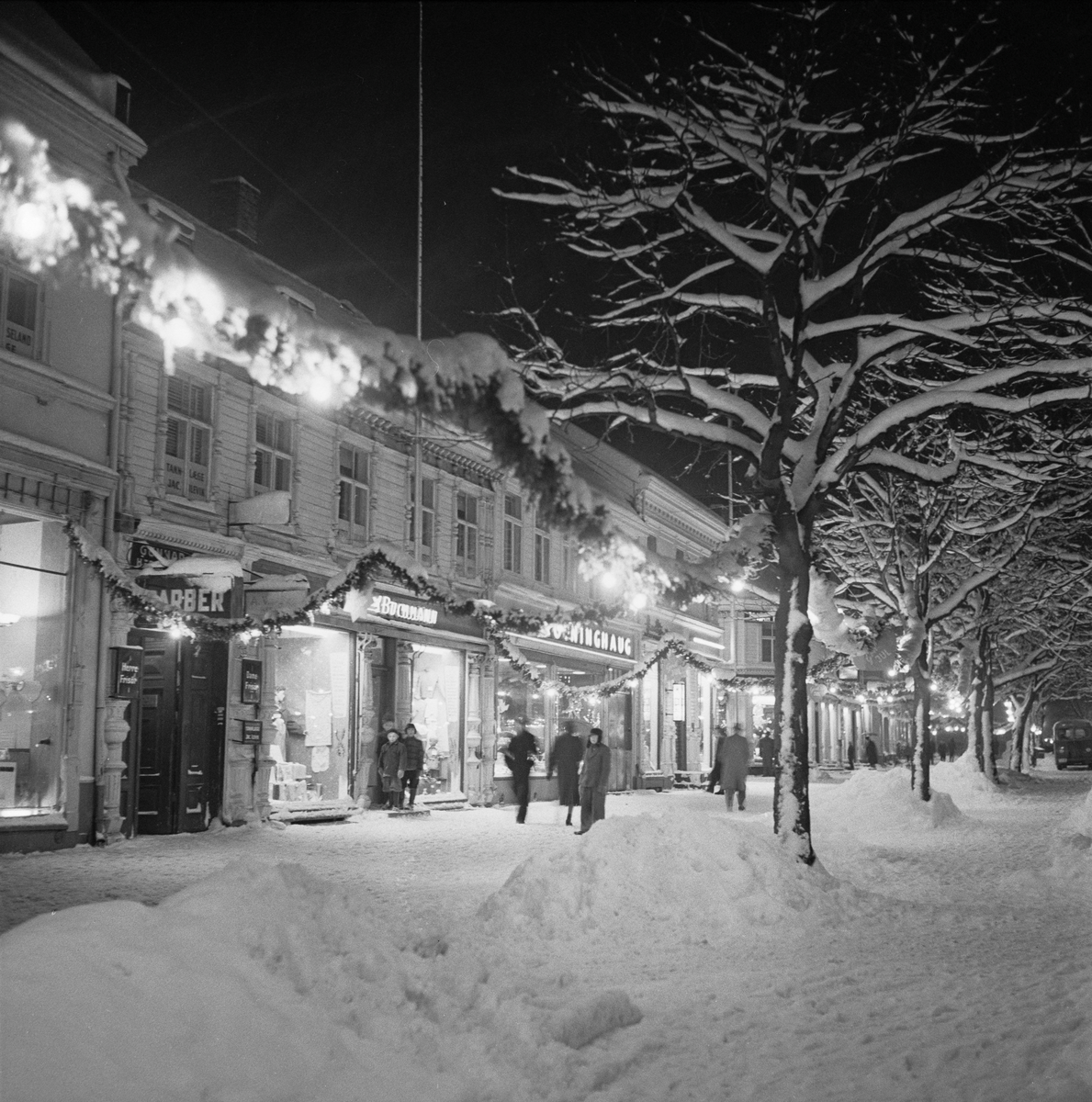 Julegatene i Trondheim sentrum 1956