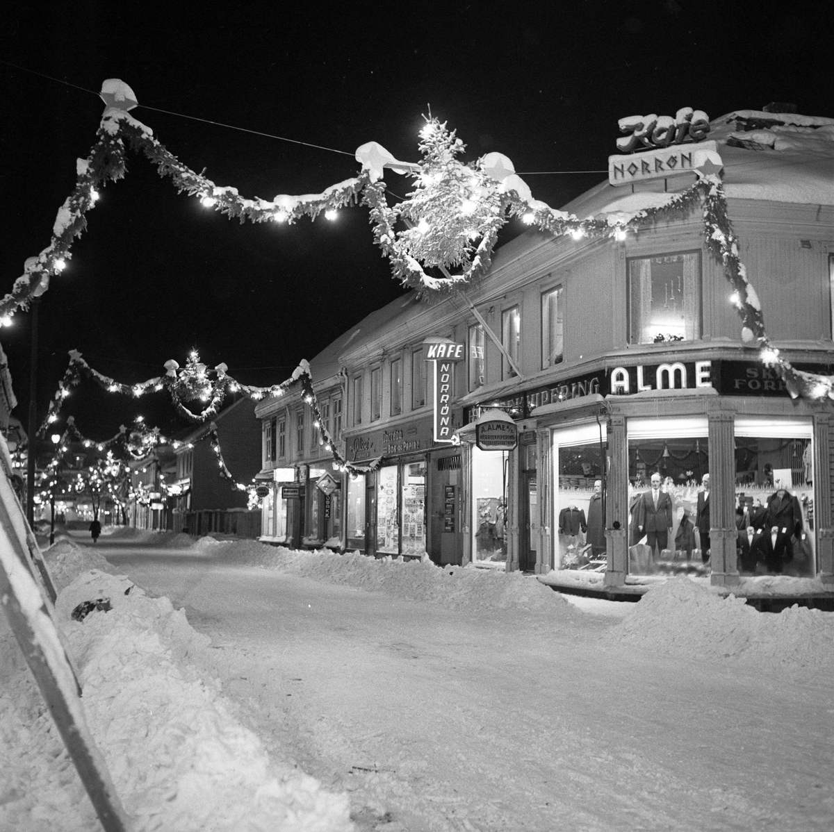 Julegatene i Trondheim sentrum 1956