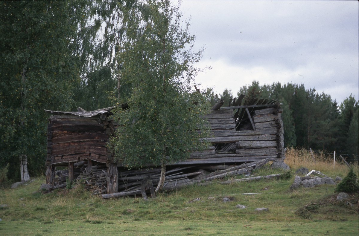 Ängslada.