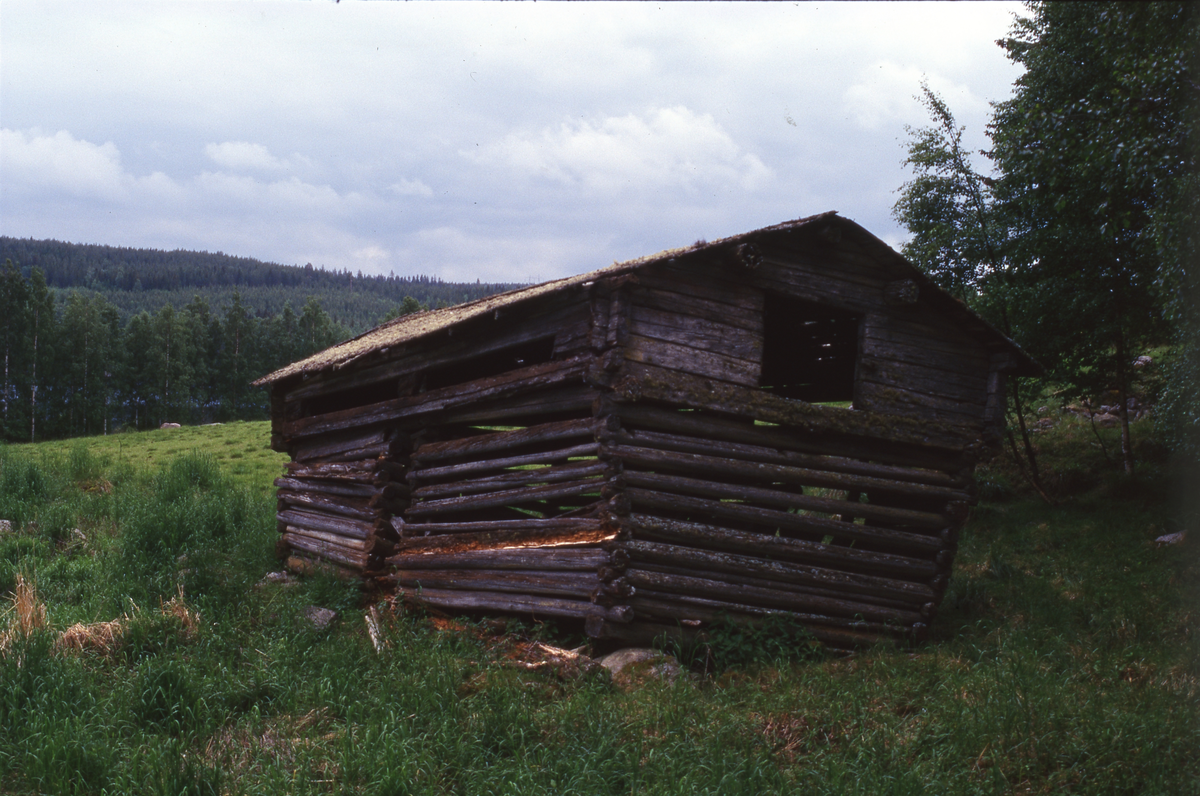 Ängslada.