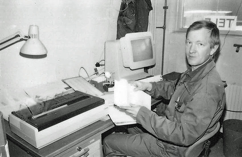 Personal vid Miloverkstaden i Skövde i april 1986.