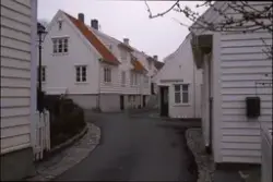 Gamle Skudeneshavn. Våren 1988. Gatemotiv - Fargebilder (dias)