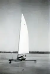 Fotografi ur Detlow von Brauns album. Isjaktssegling.